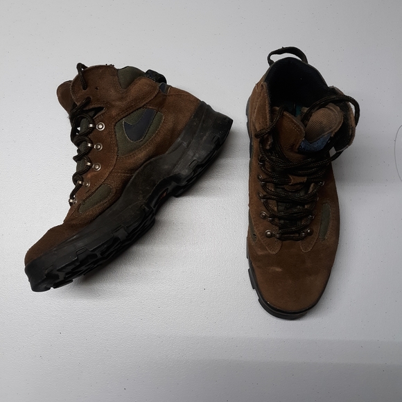 acg work boots
